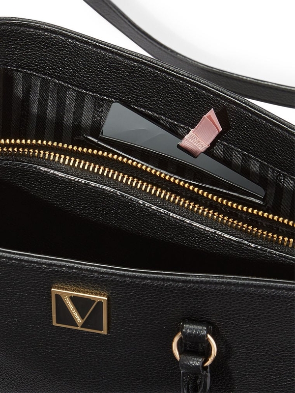 Structured satchel top