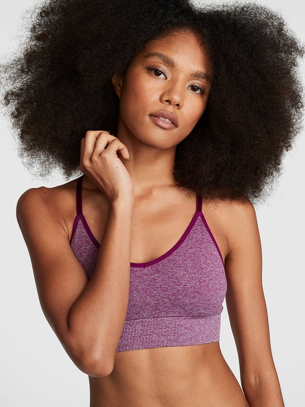 Seamless racerback sports bra 2025