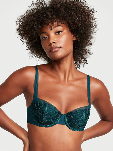Balcony bra shop